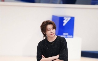 娱乐圈连环爆瓜！王濛暴瘦撞脸鹿晗傅首尔回应容貌攻击顶流复合传闻再起家暴录音触目惊心新剧遭恶意刷分屏摄引争议道歉